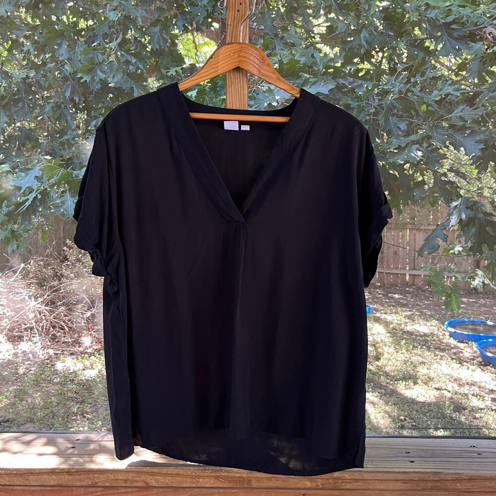 Gap Women's Black V-Neck Top 100% Rayon Size XL